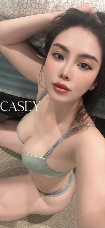 Casey 26-year-old Asian escort in Maroochydore Sunshine Coast