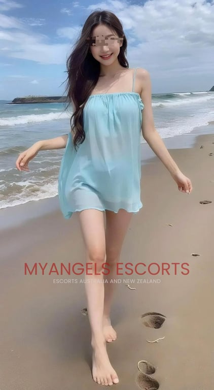 Photo 2 / 6 of Mia