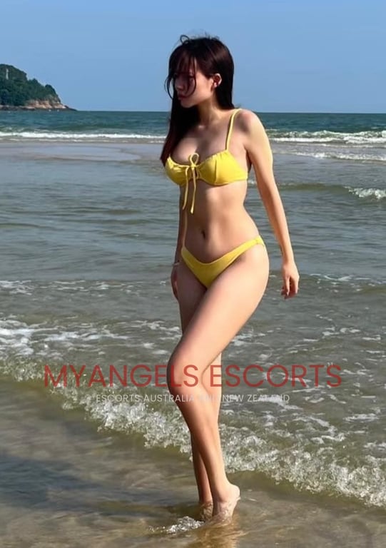 Jade, 24yo Colombian D cup escort in Perth CBD, Australia for Wellington visitors