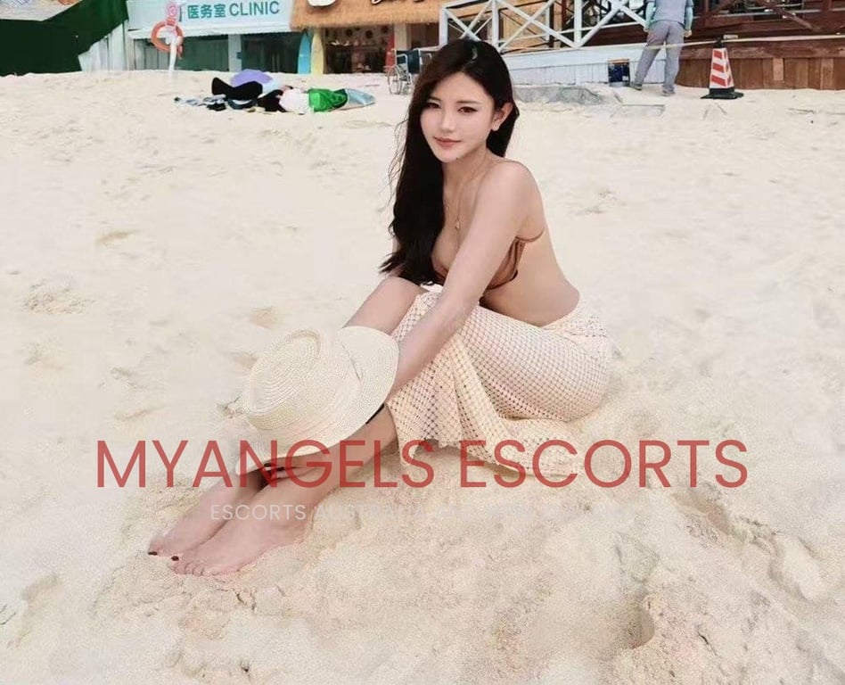 Photo 2 / 4 of AdelaideMassage