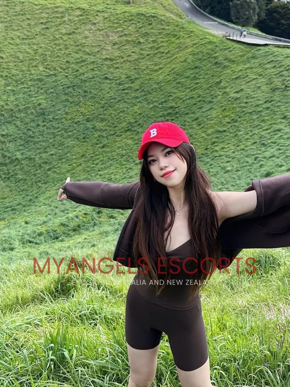 Cherry 24-year-old Asian escort in Hamilton CBD New Zealand