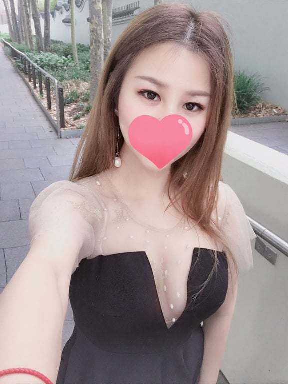 Lingling, 24, Chinese D cup escort in Brisbane CBD, Australia - nzgirls