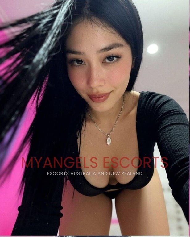 Photo 3 / 8 of Yuki