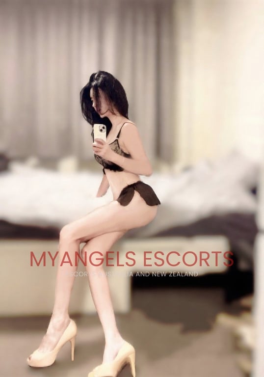 Jessie, 22yo Korean C-cup escort in Adelaide CBD, Australia