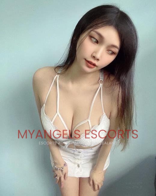 Layla, 23yo Asian escort in Cairns, Australia, D cup - adult services
