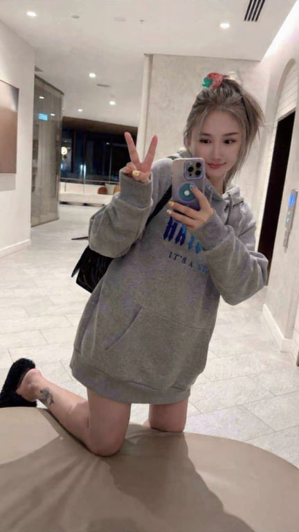 Jojo, 22, Chinese C-cup escort in Perth CBD, Australia