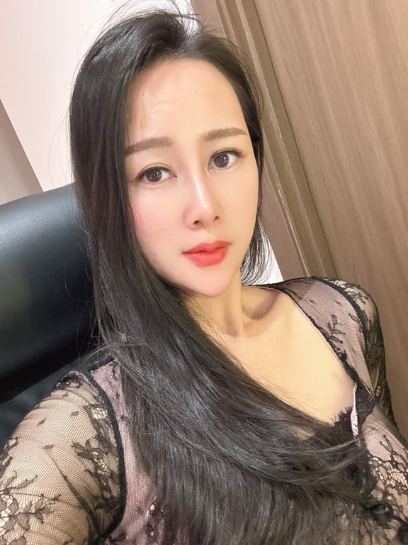 Wendy 27-year-old Asian trans escort in Melbourne