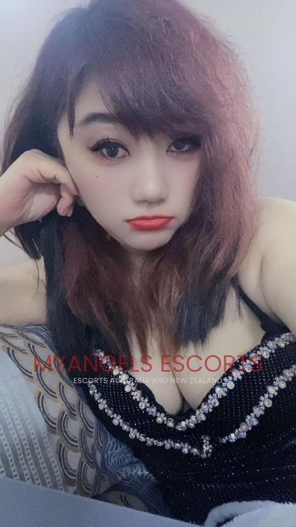Photo 5 / 8 of Mei