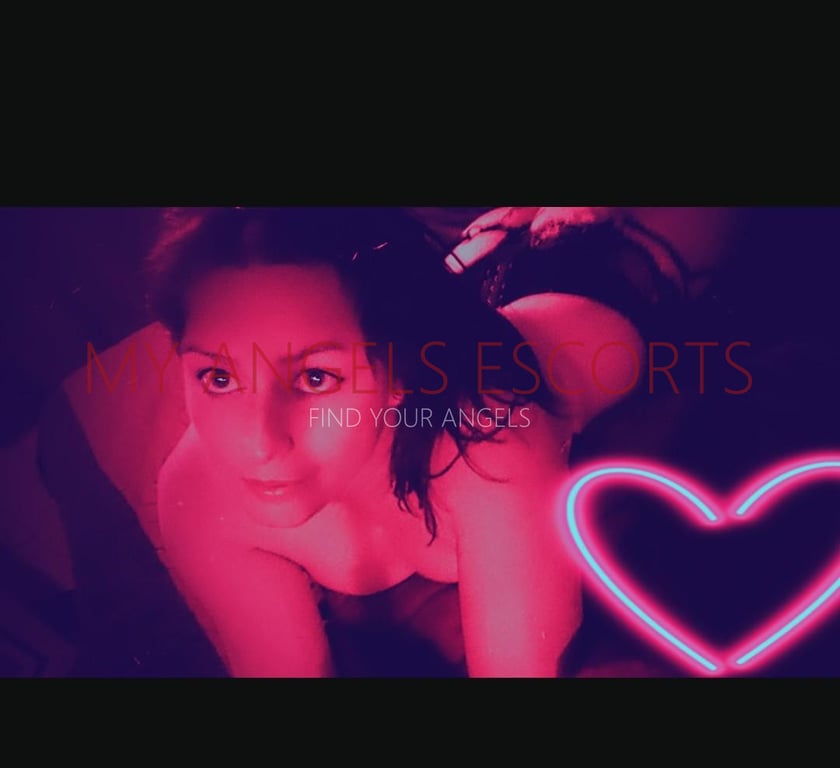 Photo 7 / 7 of MillyMillzz
