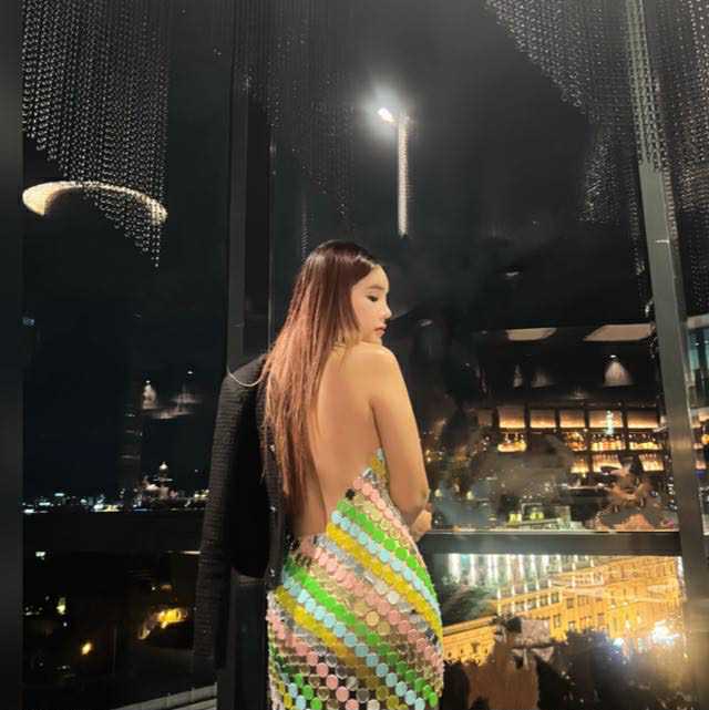 Veeda, 28, Asian DD cup escort in Auckland CBD - adult entertainment service