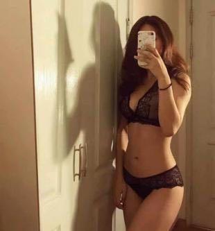 Profile of Helen, 19 year old Singapore from Fremantle, Perth Escort