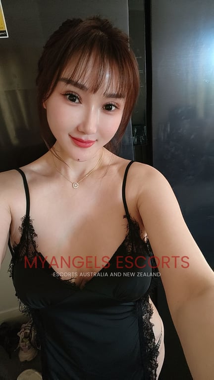 Linda 24-year-old Chinese escort in Onehunga Auckland NZ