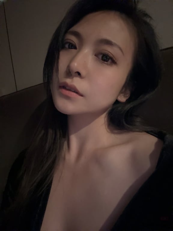 Profile of Ruby, 26 year old Singapore from McDowall, Brisbane Escort