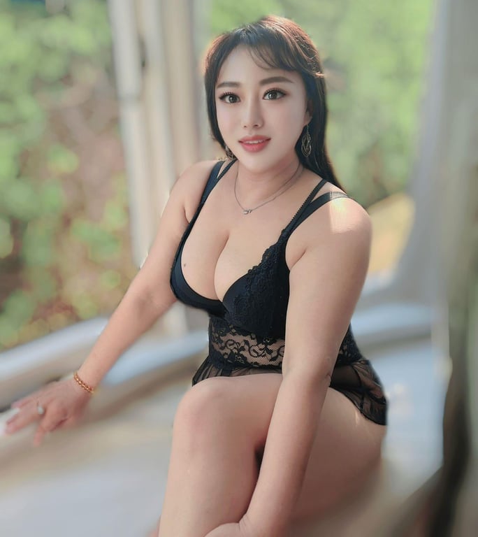 Profile of Cassie, 26 year old Singapore from Remuera, Auckland Escort