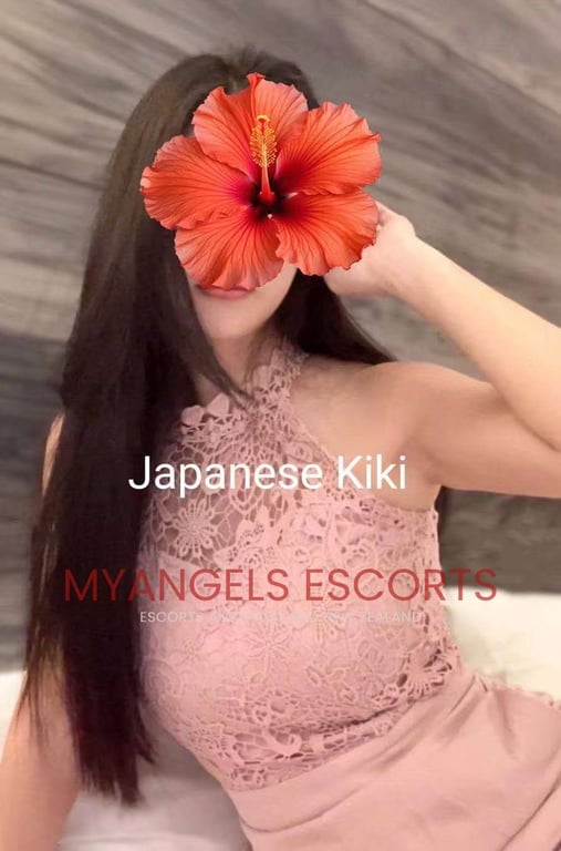 Sara, 24, Chinese B cup massage provider in Remuera Auckland