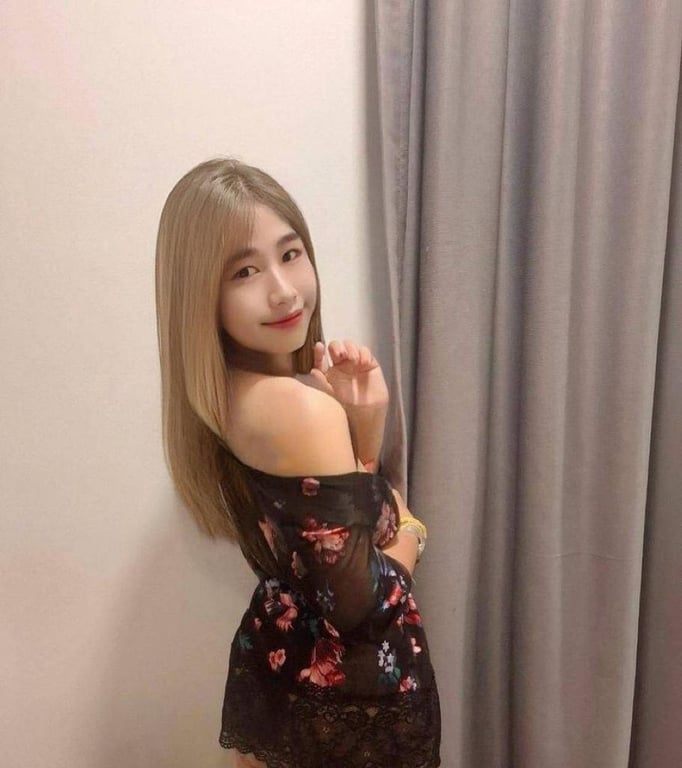 Alice, 22, E cup Perth escort from East Perth, Australia available for services