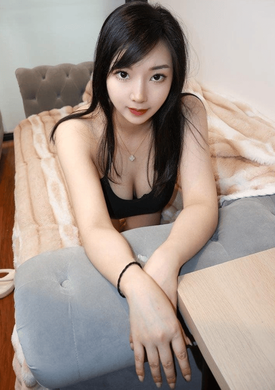Melisa, 20yo Asian D cup escort in Parramatta Sydney offering private services