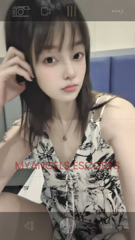 Molly, 23yo Asian escort in Auckland Hillsborough area, high class C cup