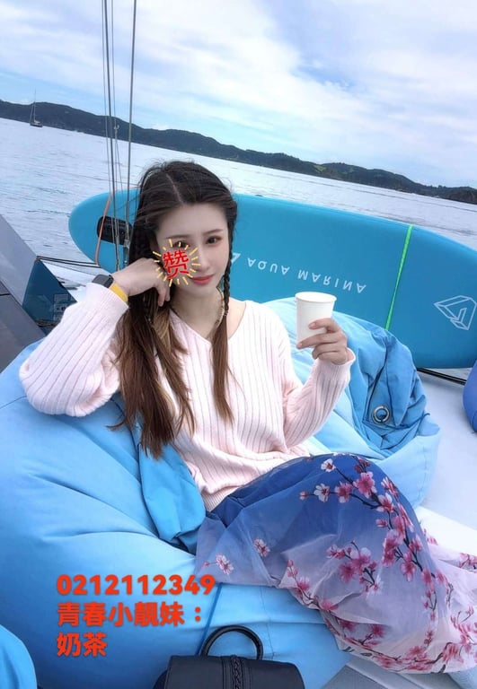 23yo Chinese escort Milk in Auckland Morningside, C cup beauty