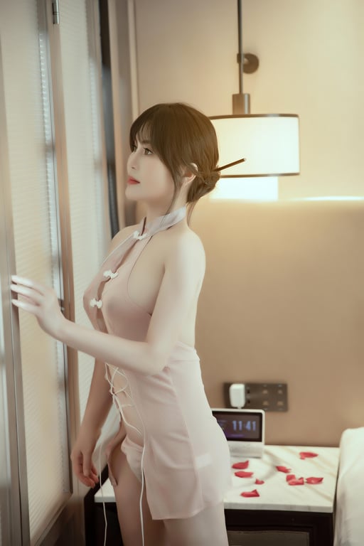 Profile of Lily, 25 year old Japanese from Eden Terrace, Auckland Escort