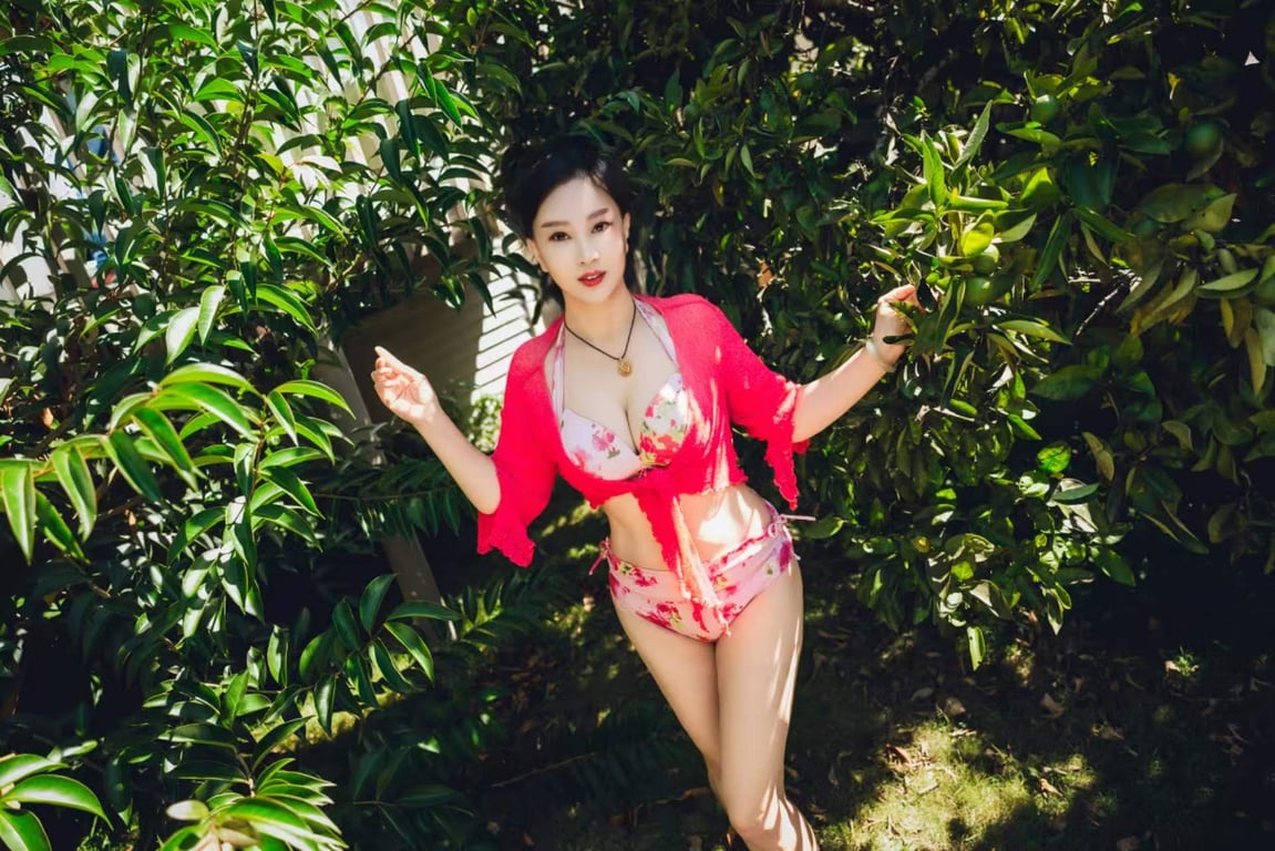 Bonnie 25-year-old Chinese escort in Auckland Botany Downs