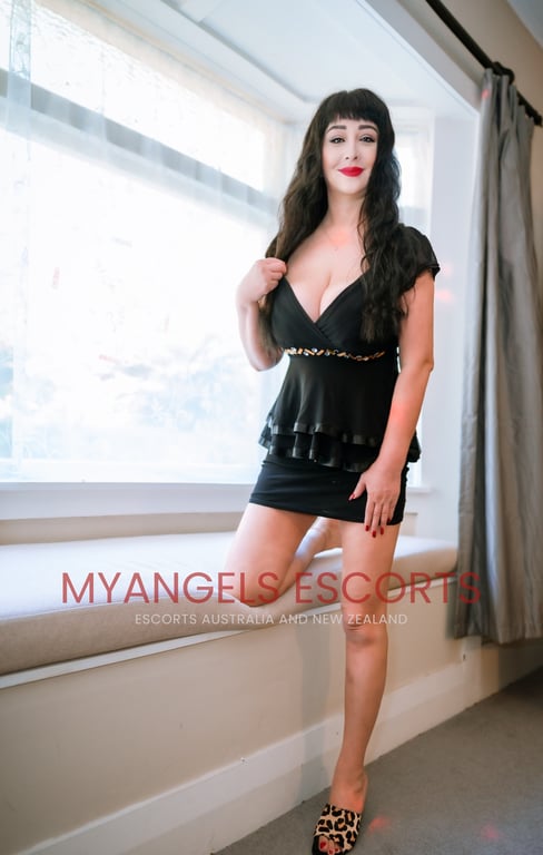 Photo 2 / 7 of YOSHIKO