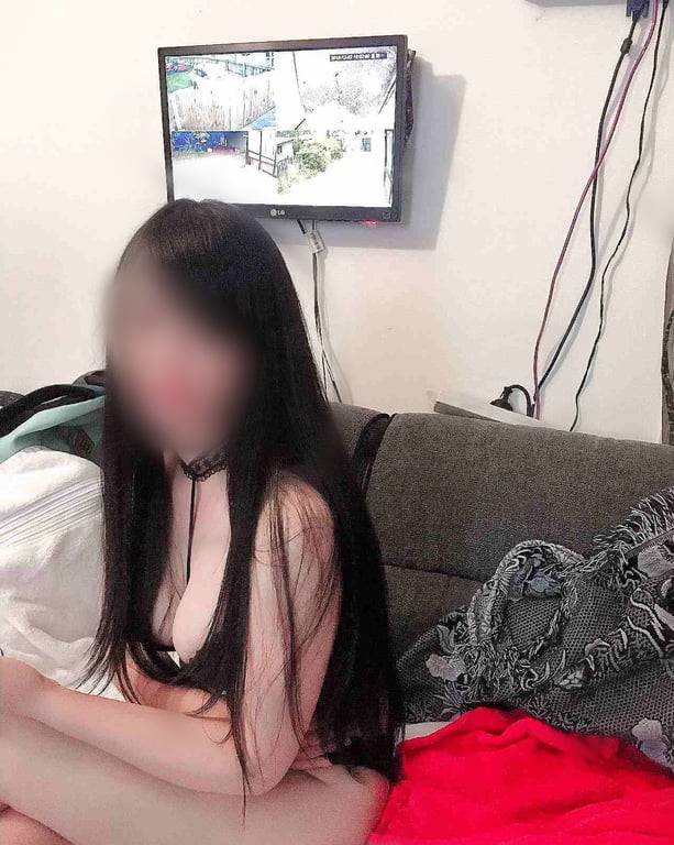 26yo Asian Judy, C cup escort in Canberra CBD offering sensual massage