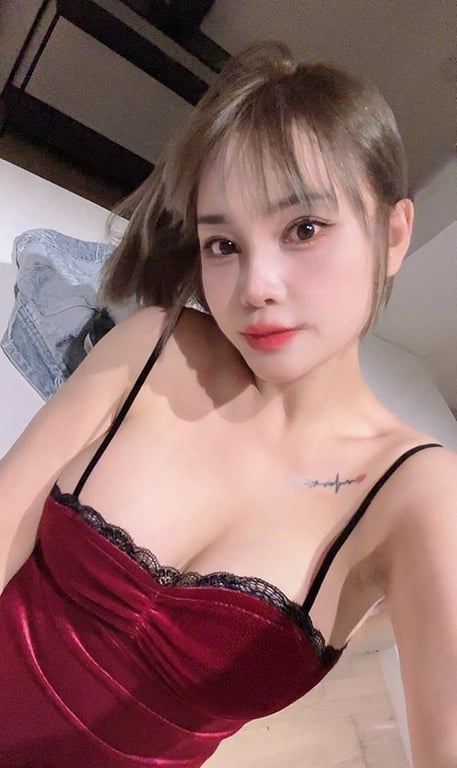 Lily 28-year-old Asian escort in Hillsborough Auckland NZ