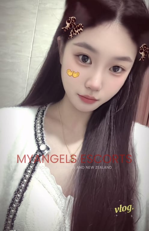 20yo Asian Amy, C cup, offering relaxing prostate massage in Epsom Auckland