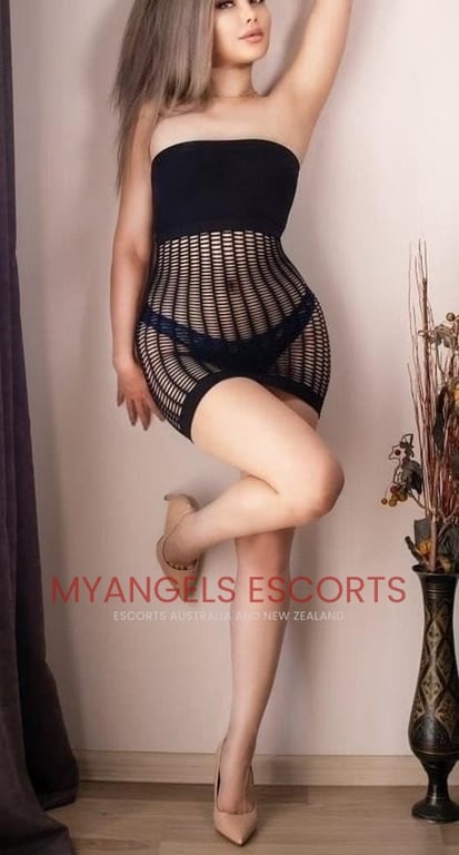 Kaia 23-year-old escort in Wellington Newlands New Zealand