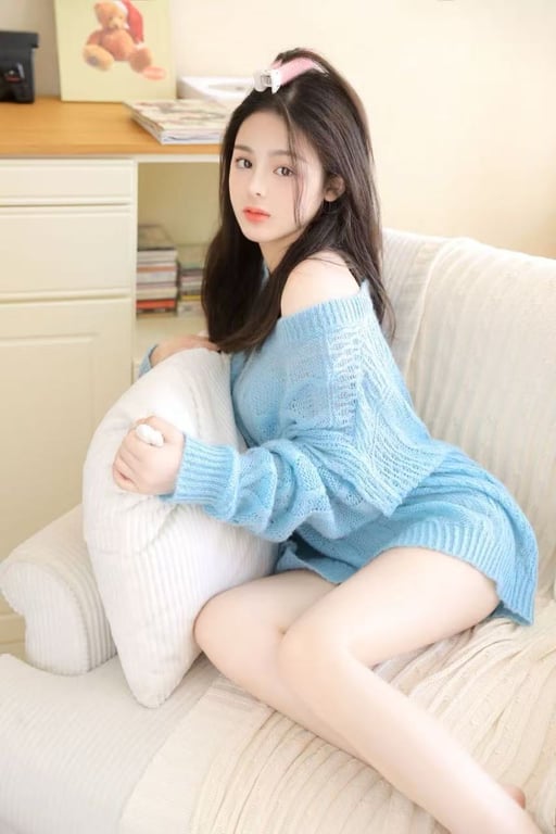 Lisa, 21, Asian C-cup escort in Auckland Hillsborough area