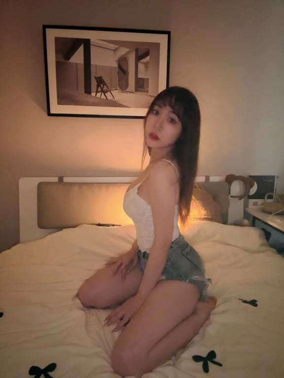 Lilith 25-year-old Asian escort in Christchurch New Zealand