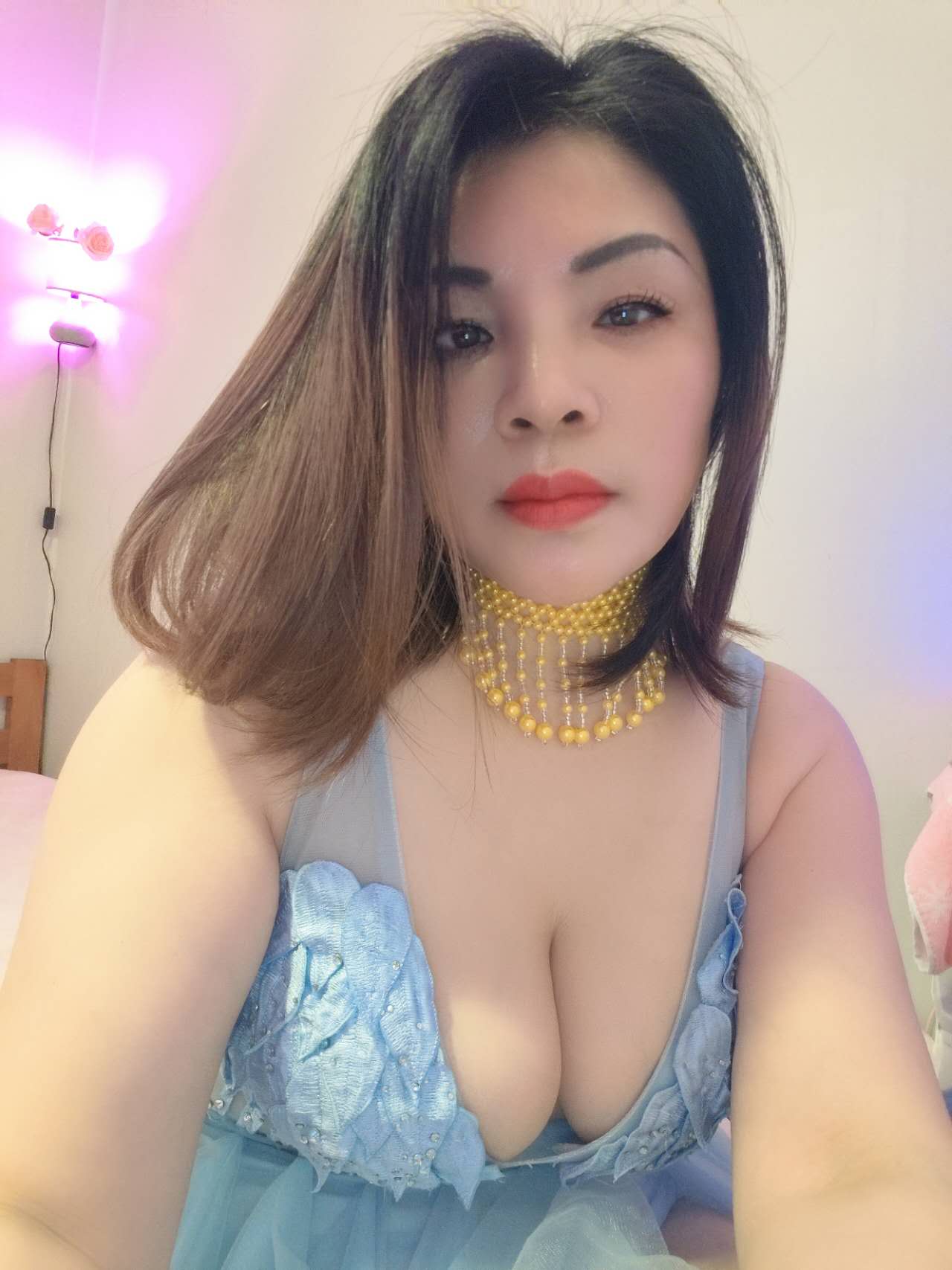NINI, 29, Vietnamese D cup escort in Auckland Penrose offering sex service