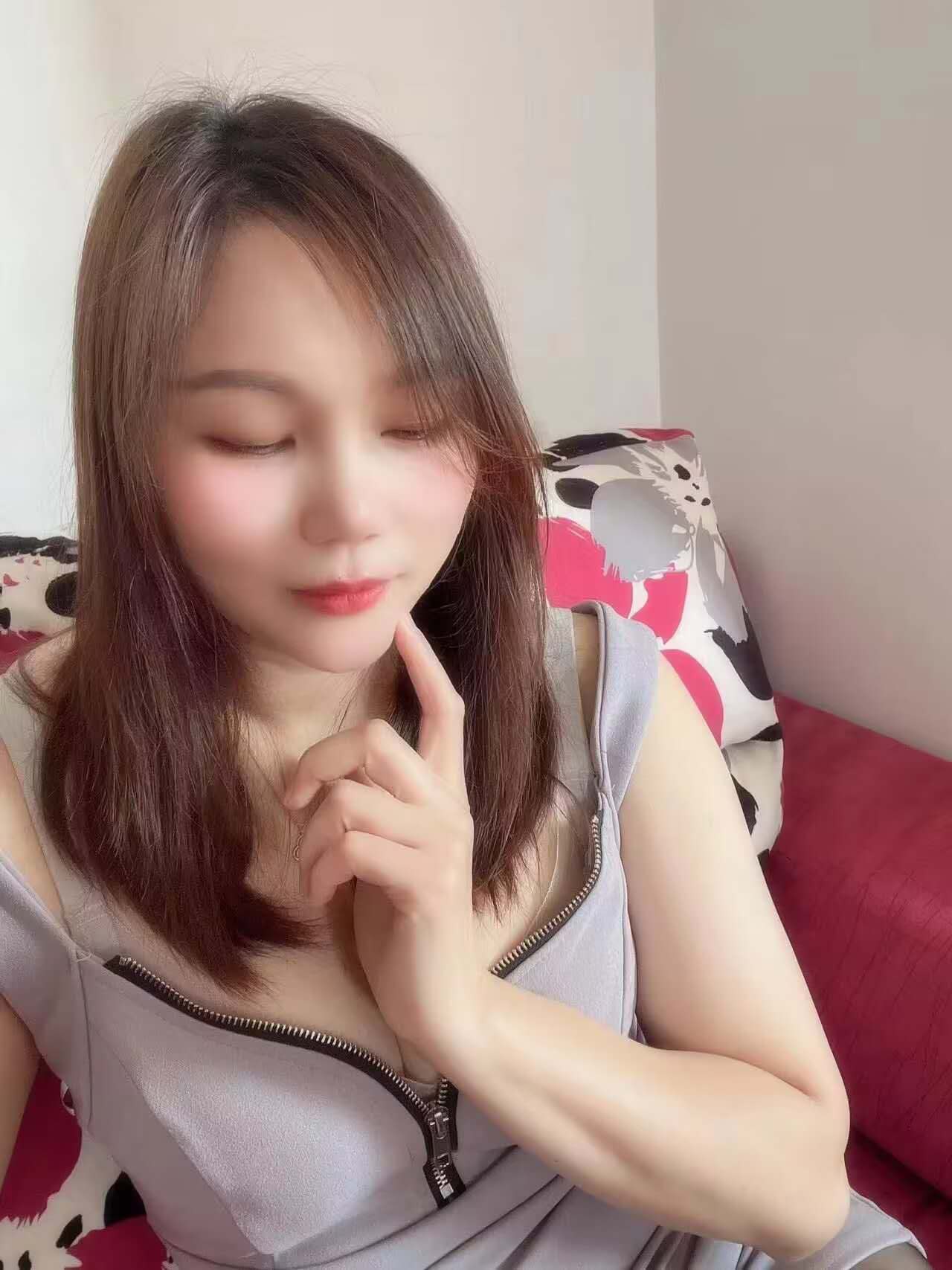 26yo Asian Anna, D cup escort offering massage services in Auckland